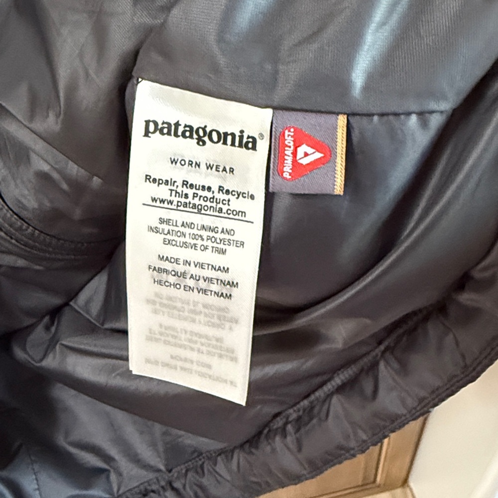 Patagonia Men's Nano Puff Vest - Picture 8 of 13